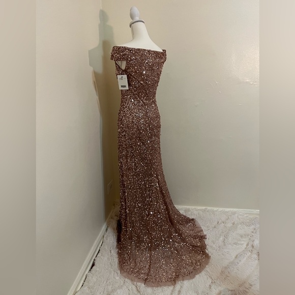 BRAND NEW ADRIANNA PAPELL SEQUIN GOWN - Picture 4 of 6